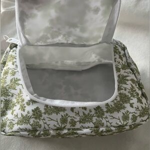 Floral Green and White Women's Bag